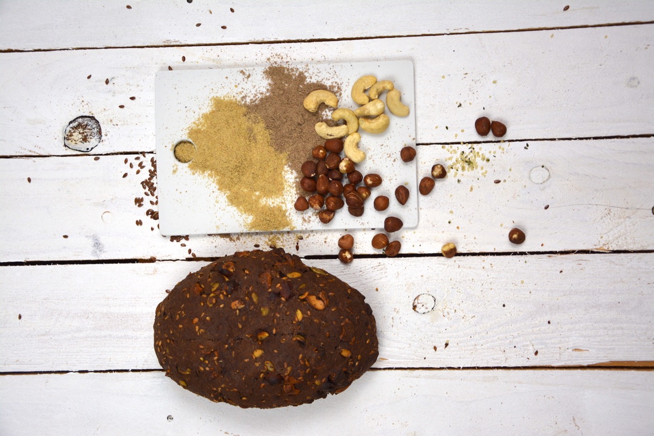 Eiweissbrot-Glutenfreie-Brotbackmischung-Nuss9-Gross glutenfreie Bio Brotbackmischung Eiweißbrot Eowyn