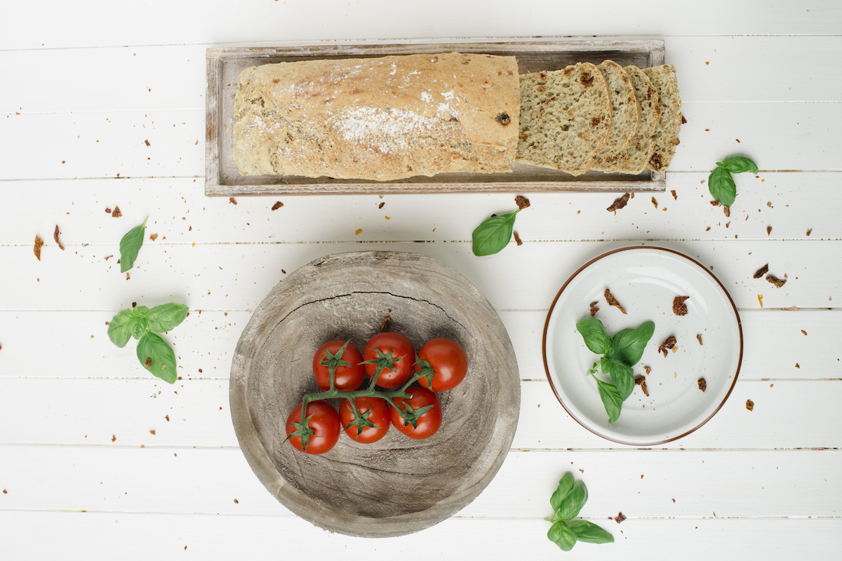 Brotbackmischung-Caprese-ohne-K-se2 Brotbackmischung Caprese ohne Käse