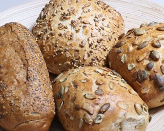 Brötchen mit einer Brotbackmischung backen# Brötchen mit einer Brotbackmischung backen