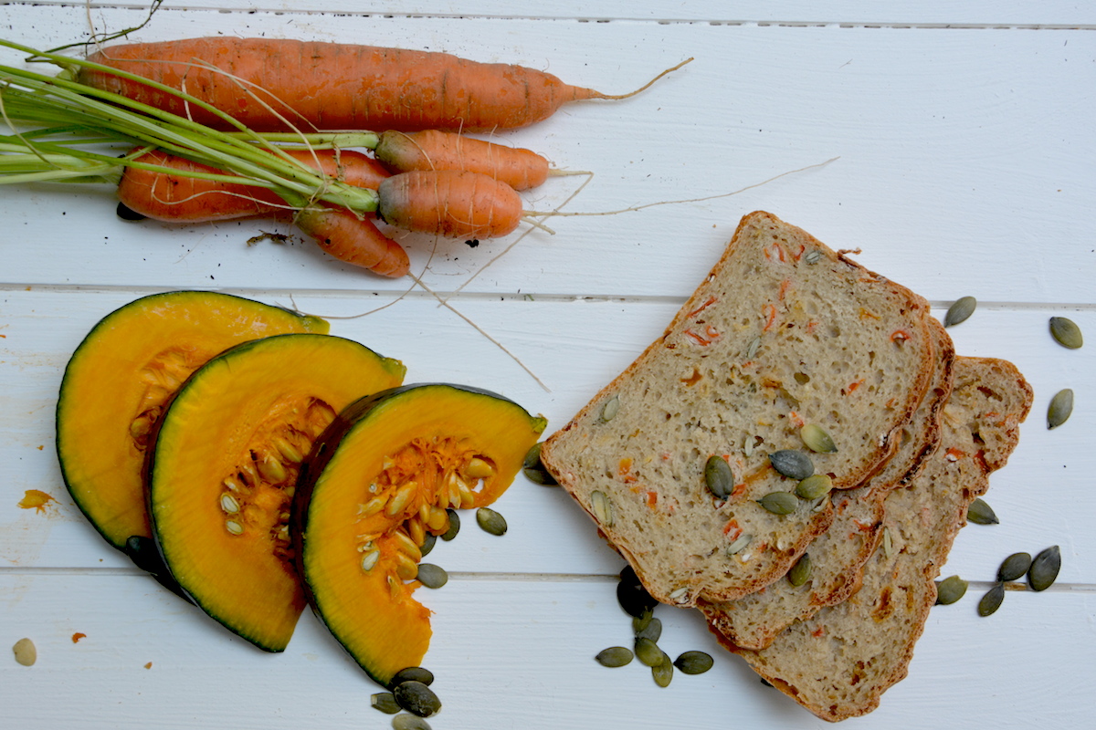 Brotbackmischung-M-hrenbrot-K3-3 Brotbackmischung Möhrenbrot K3