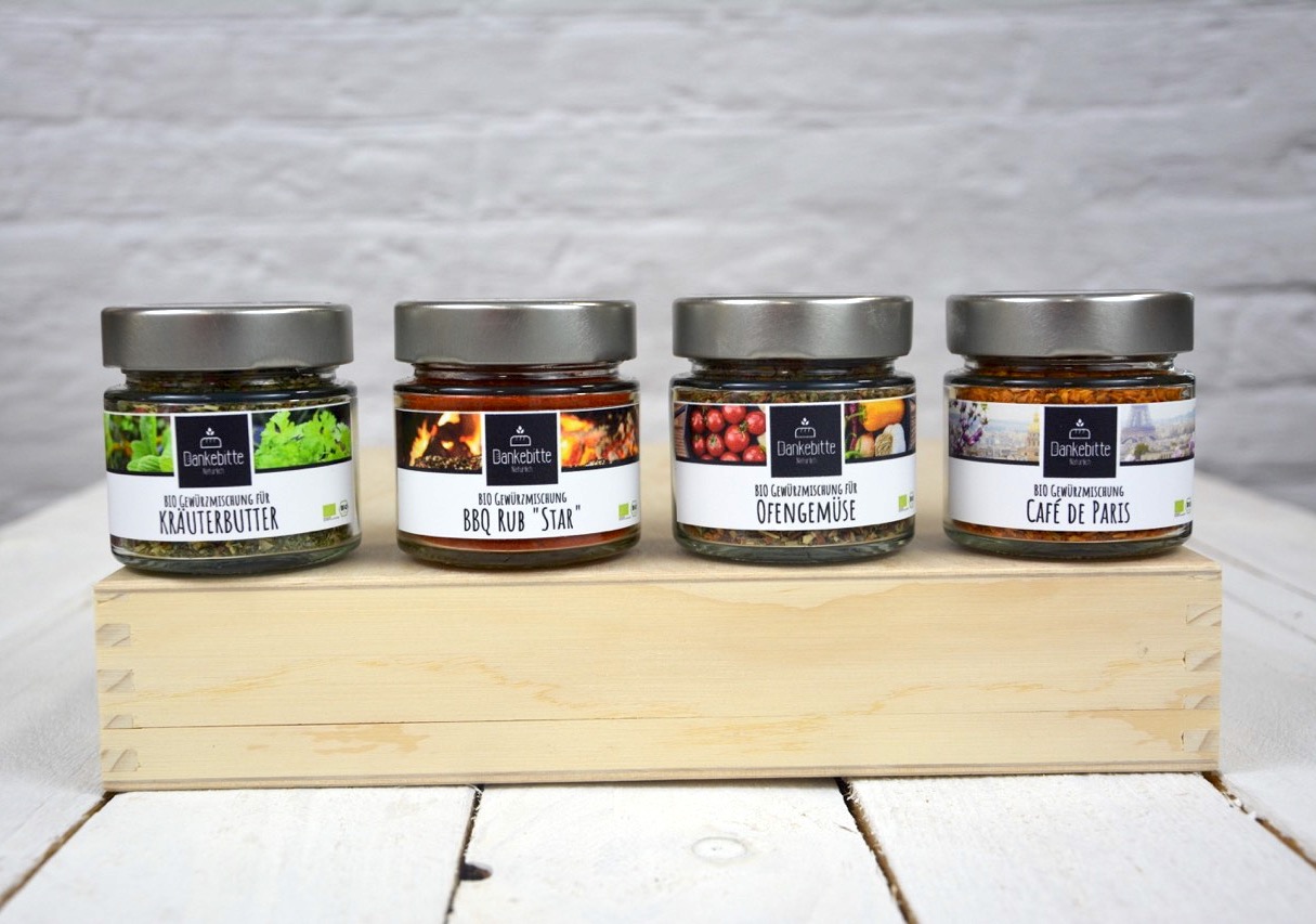 Gewu-rzmischung-Grillset8 Gewürzmischung Grillset für Marinade BBQ Rub Star Magic Dust Trockenmarinade Kräuterbutter