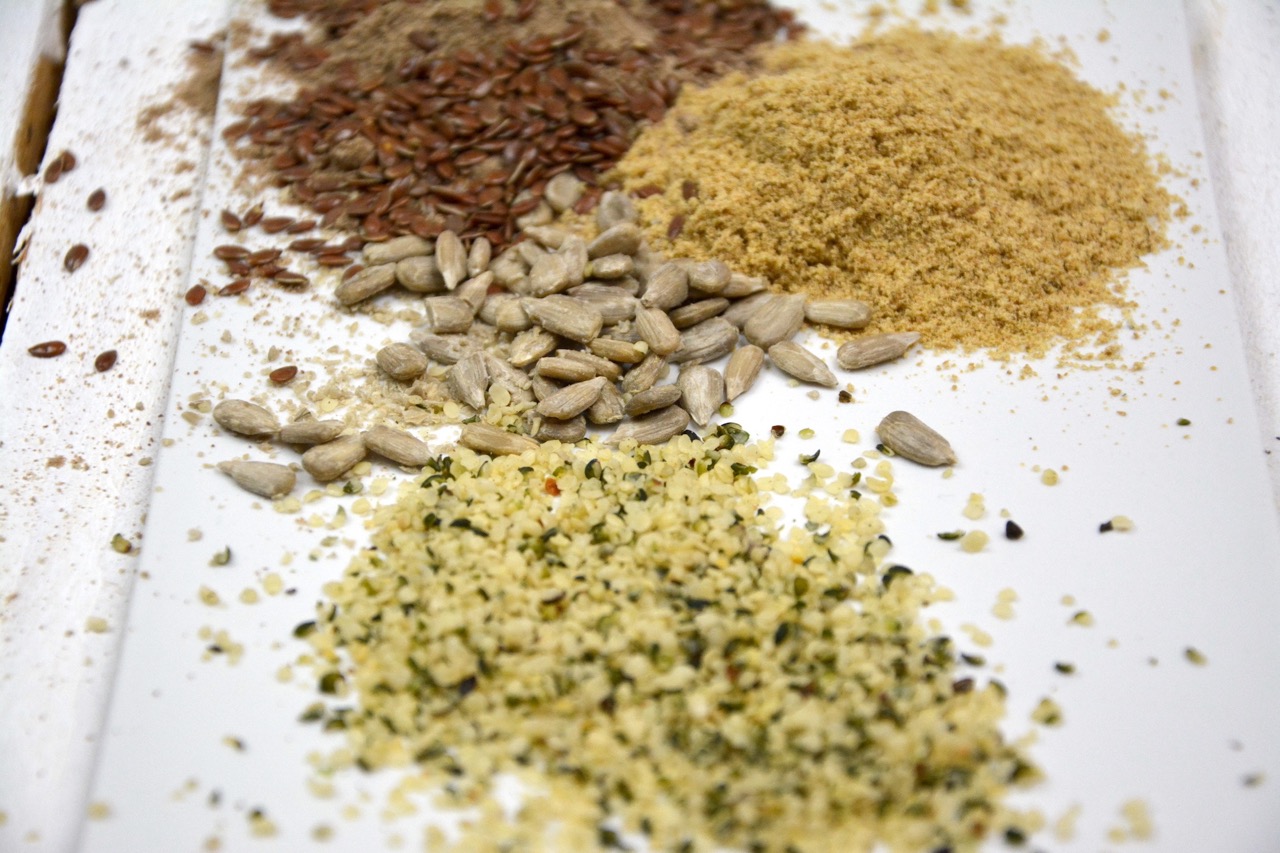 Eiweissbrot-Glutenfreie-Brotbackmischung-Hanf6-Gross glutenfreie Bio Brotbackmischung Eiweißbrot Galadriel