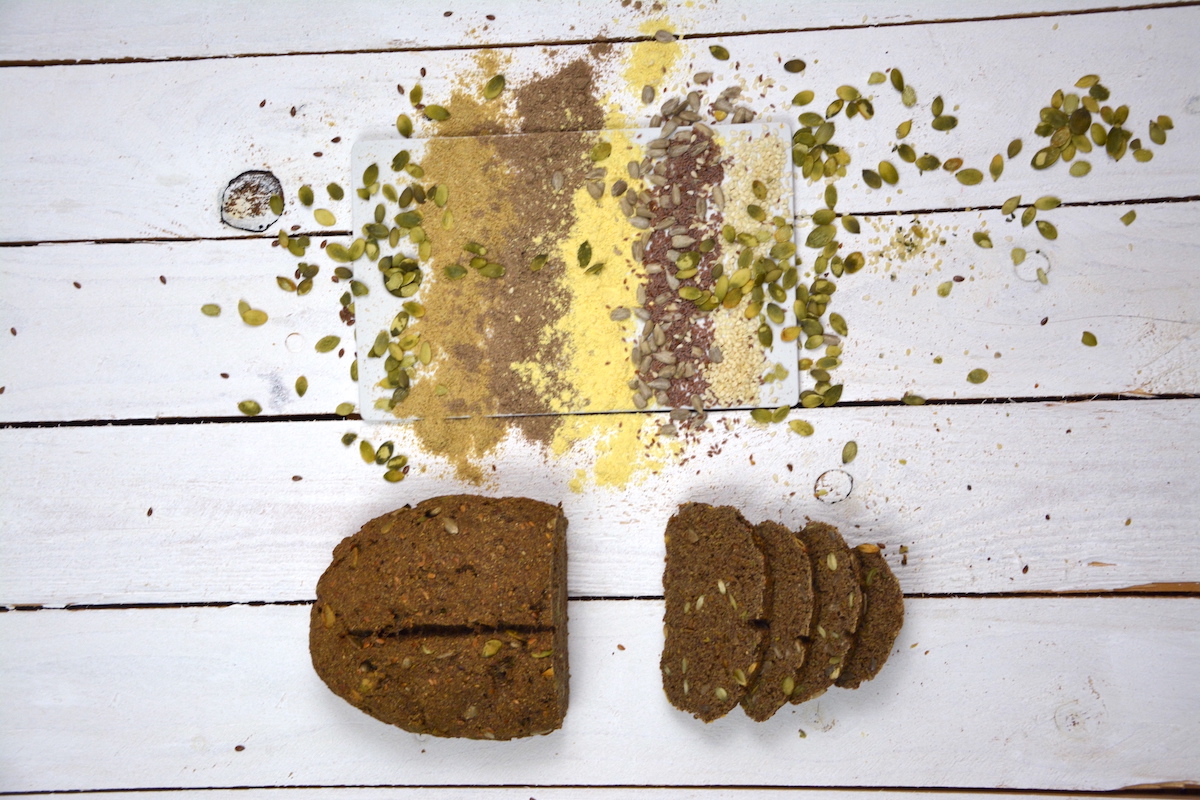 Eiweissbrot-Glutenfreie-Brotbackmischung5 glutenfreie Bio Brotbackmischung Eiweißbrot Arwen