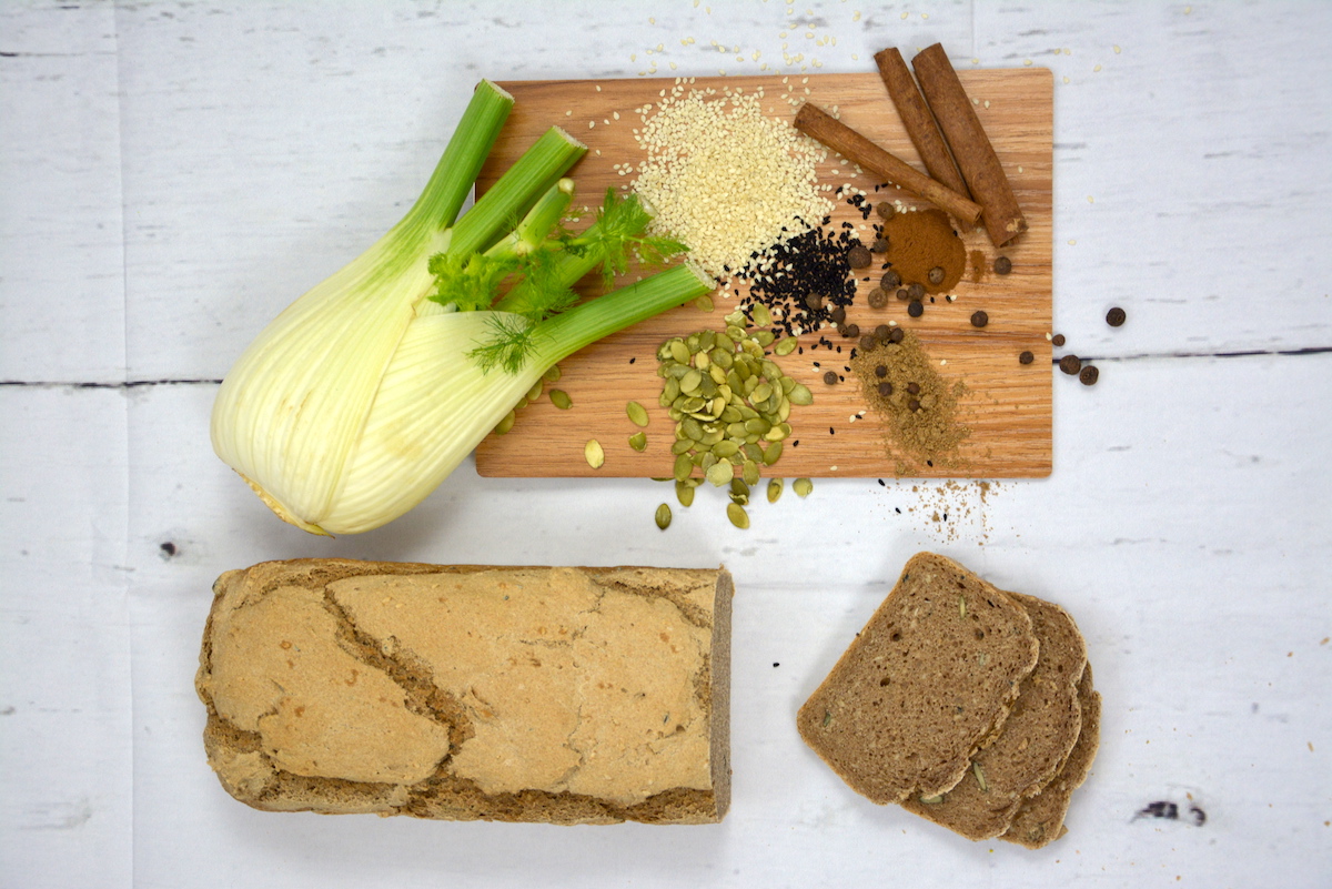 Brotbackmischung-Gewu-rzbrot-4 Bio Brotbackmischung "Die 5 Musketiere"