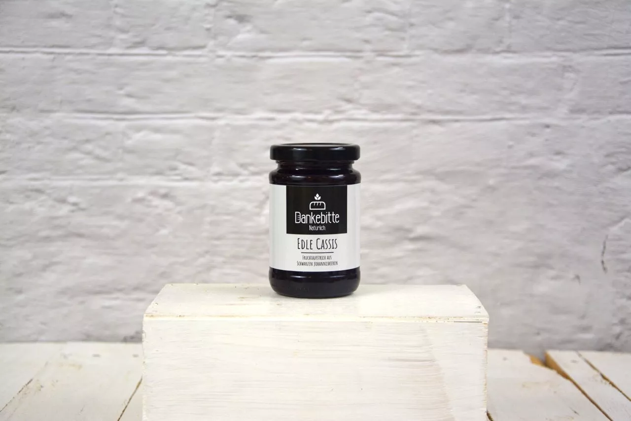 Fruchtaufstrich-schwarze-Johannisbeere Fruchtaufstrich Marmelade Schwarze Johannisbeere