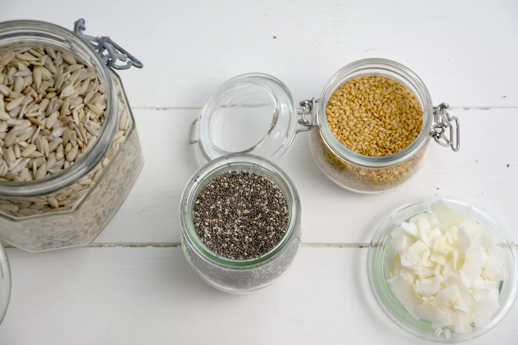 Paleobrot-Backmischung-glutenfrei-Coco-CHIAnel-4 Brotbackmischung Paleobrot glutenfrei Kokosbrot Coco Chianel